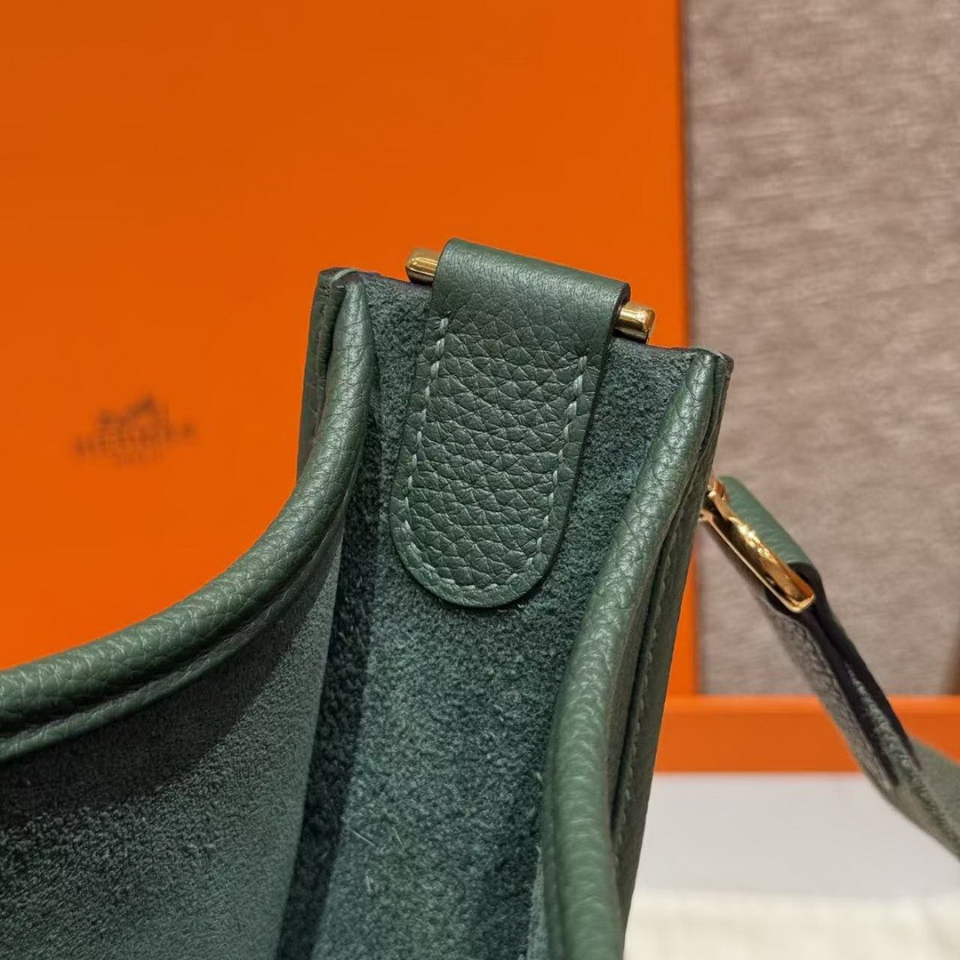Hermes Evelyne 29 CM Bag Handmade In Taurillon Clemence Leather Gold Hardware 65 Vert Moyen - Image 7