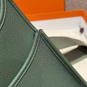Hermes Evelyne 29 CM Bag Handmade In Taurillon Clemence Leather Gold Hardware 65 Vert Moyen - Image 6