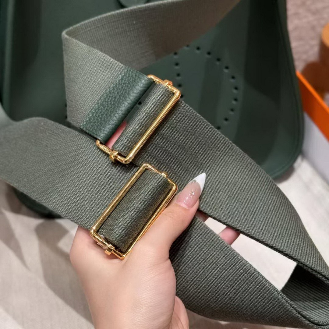 Hermes Evelyne 29 CM Bag Handmade In Taurillon Clemence Leather Gold Hardware 65 Vert Moyen - Image 5