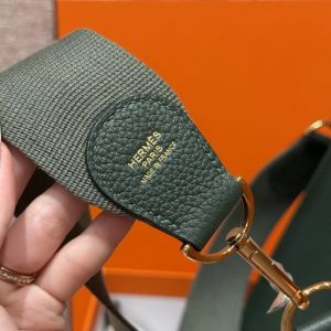 Hermes Evelyne 29 CM Bag Handmade In Taurillon Clemence Leather Gold Hardware 65 Vert Moyen - Image 4