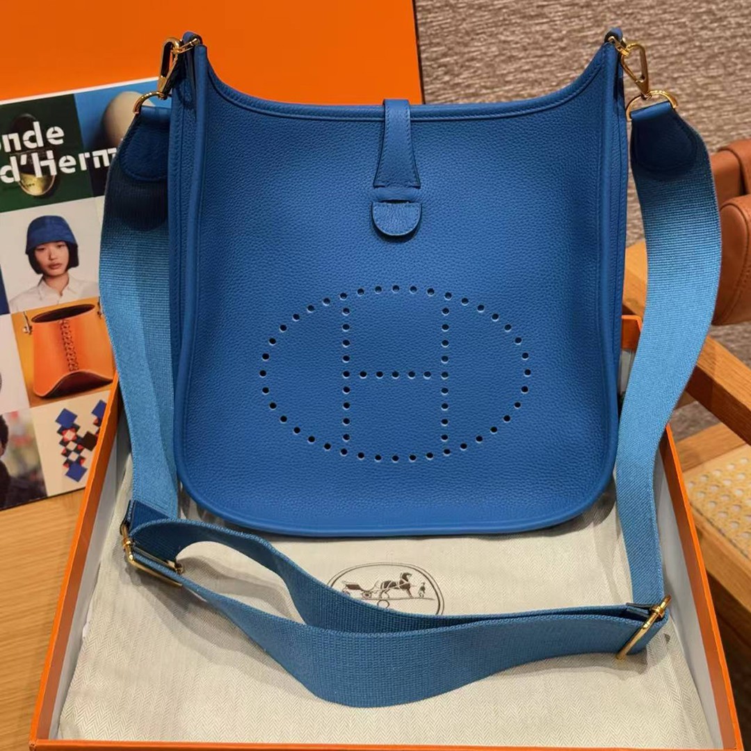 Hermes Evelyne 29 CM Bag Handmade In Taurillon Clemence Leather Gold Hardware 71 Blue France