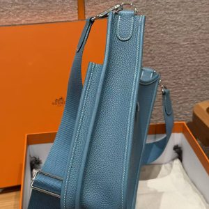 Hermes Evelyne 29 CM Bag Handmade In Taurillon Clemence Leather Silver Hardware 75 Blue Jean - Image 17