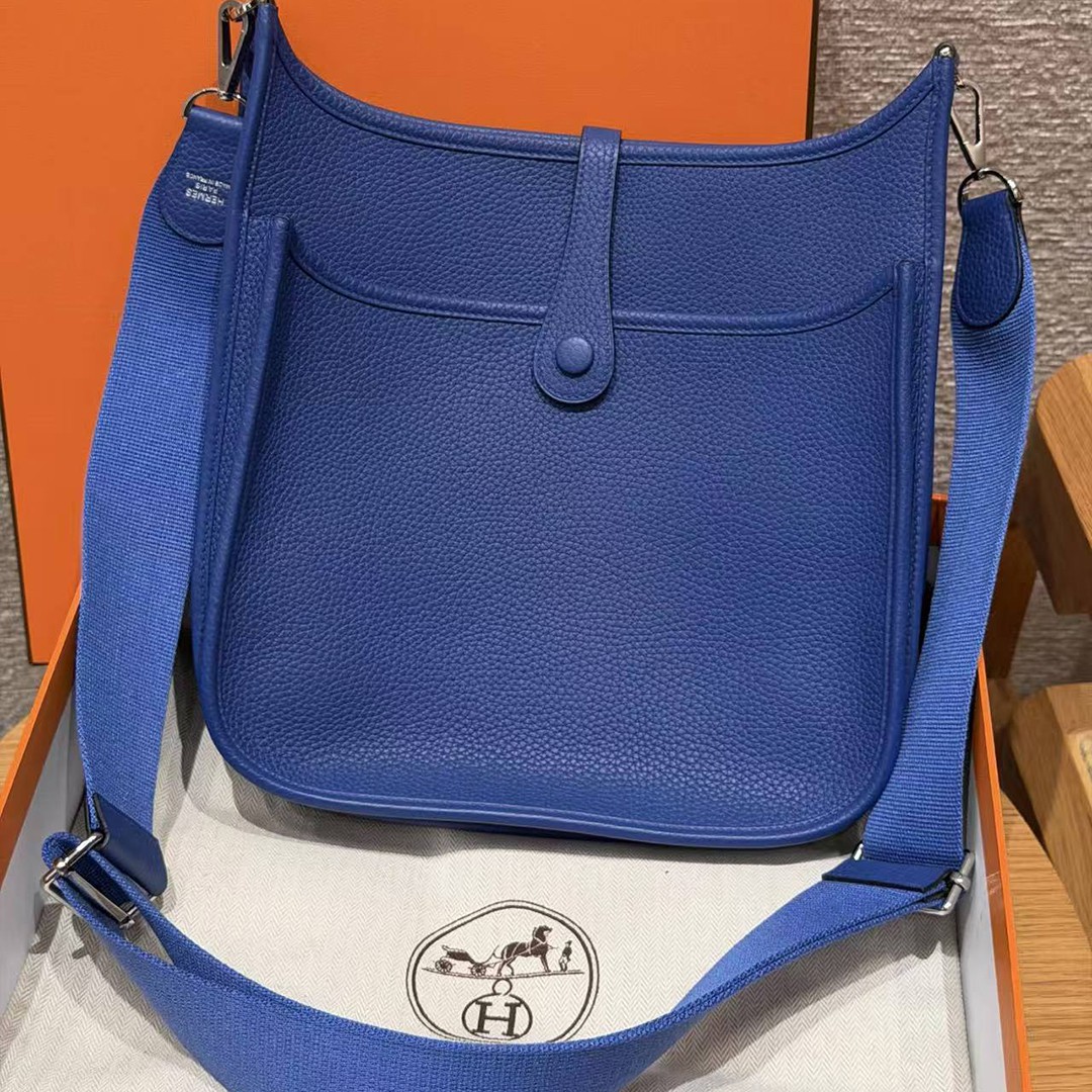 Hermes Evelyne 29 CM Bag Handmade In Taurillon Clemence Leather Silver Hardware 7T Blue Electric - Image 2