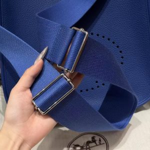 Hermes Evelyne 29 CM Bag Handmade In Taurillon Clemence Leather Silver Hardware 7T Blue Electric - Image 12