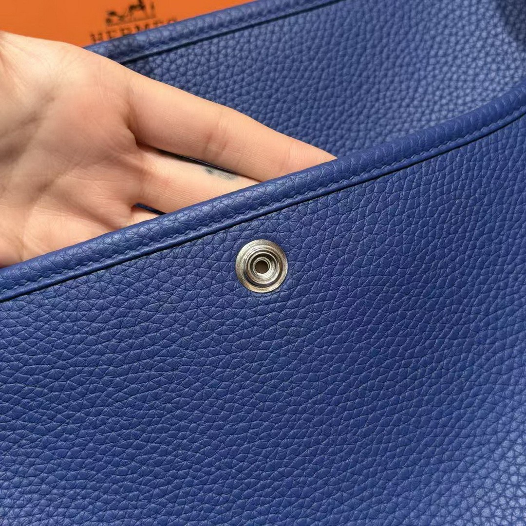 Hermes Evelyne 29 CM Bag Handmade In Taurillon Clemence Leather Silver Hardware 7T Blue Electric - Image 6