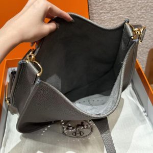 Hermes Evelyne 29 CM Bag Handmade In Taurillon Clemence Leather Gold Hardware 8F Etain - Image 14