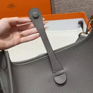 Hermes Evelyne 29 CM Bag Handmade In Taurillon Clemence Leather Gold Hardware 8F Etain - Image 3