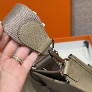 Hermes Evelyne 29 CM Bag Handmade In Taurillon Clemence Leather Silver Hardware 8Q Beige Marfa - Image 6