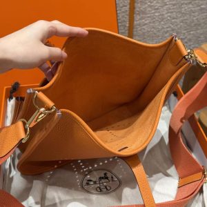 Hermes Evelyne 29 CM Bag Handmade In Taurillon Clemence Leather Gold Hardware 93 Orange - Image 18