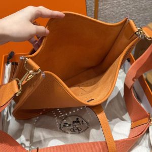 Hermes Evelyne 29 CM Bag Handmade In Taurillon Clemence Leather Gold Hardware 93 Orange - Image 8