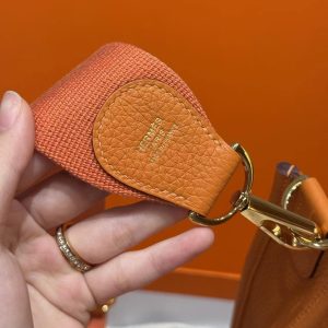 Hermes Evelyne 29 CM Bag Handmade In Taurillon Clemence Leather Gold Hardware 93 Orange - Image 4