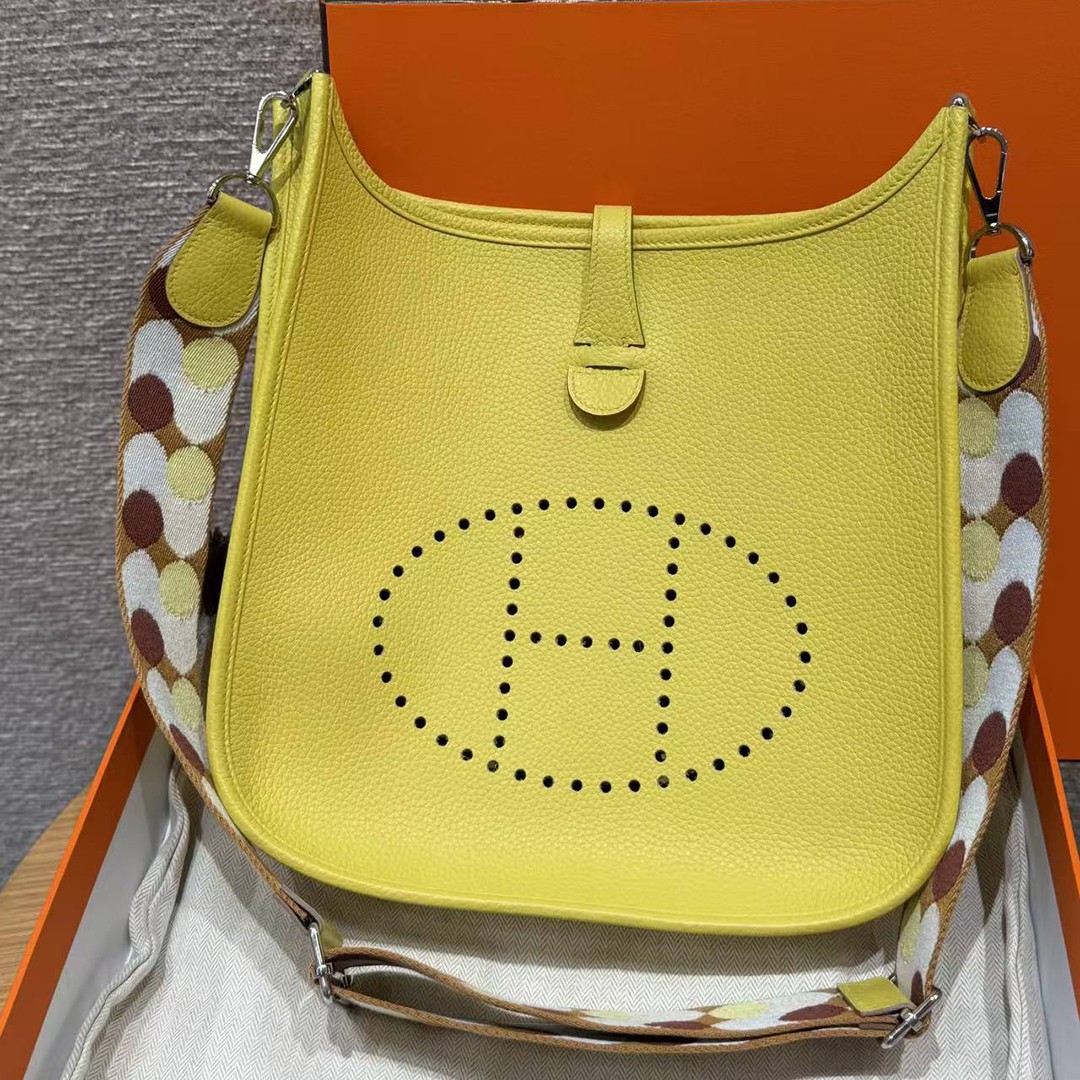 Hermes Evelyne 29 CM Bag Handmade In Taurillon Clemence Leather Silver Hardware 9R Lime