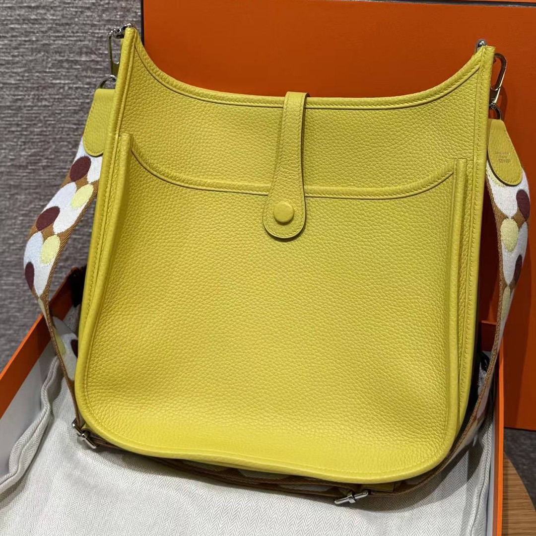 Hermes Evelyne 29 CM Bag Handmade In Taurillon Clemence Leather Silver Hardware 9R Lime - Image 2