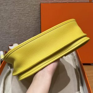 Hermes Evelyne 29 CM Bag Handmade In Taurillon Clemence Leather Silver Hardware 9R Lime - Image 16