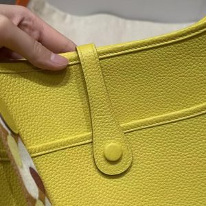 Hermes Evelyne 29 CM Bag Handmade In Taurillon Clemence Leather Silver Hardware 9R Lime - Image 9