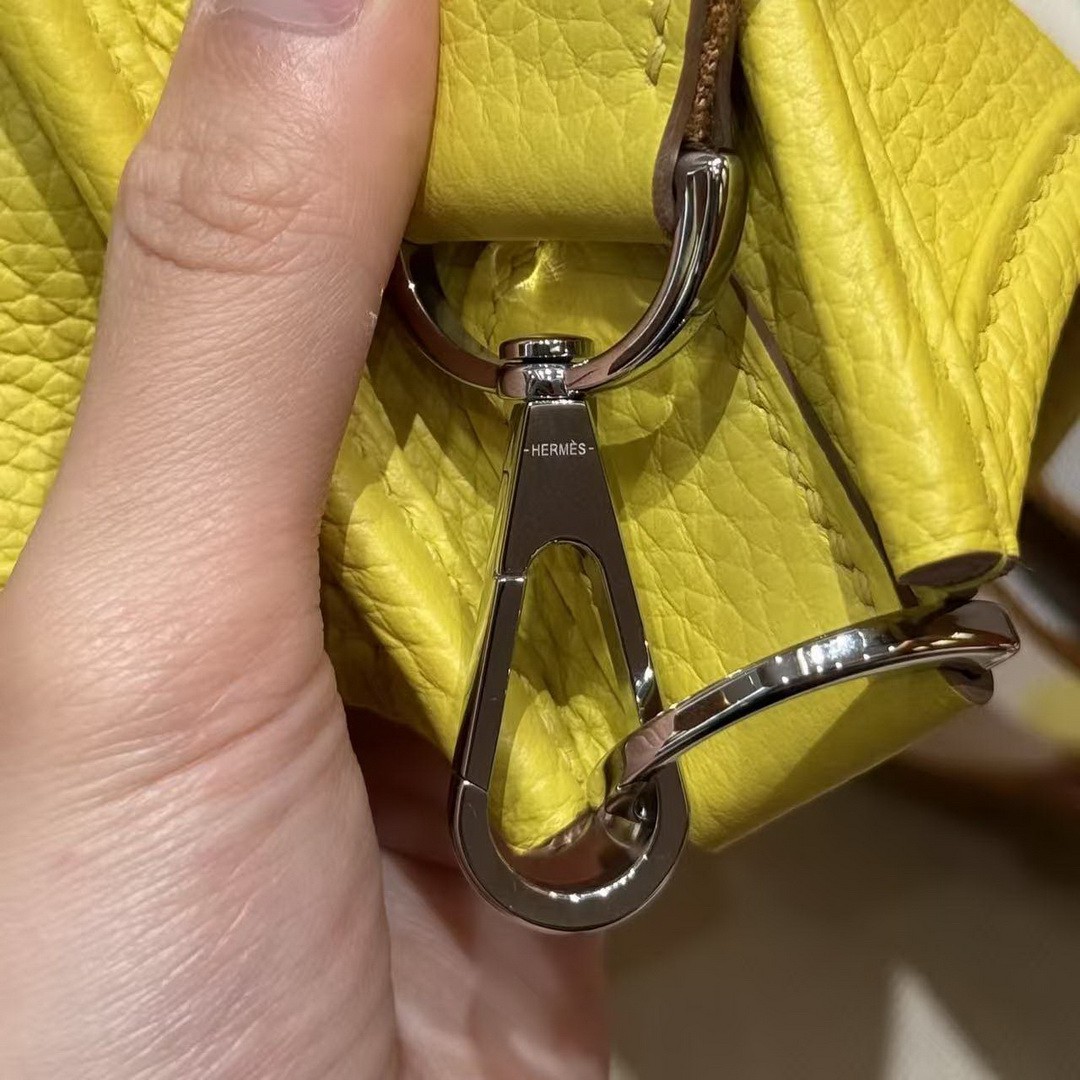 Hermes Evelyne 29 CM Bag Handmade In Taurillon Clemence Leather Silver Hardware 9R Lime - Image 4