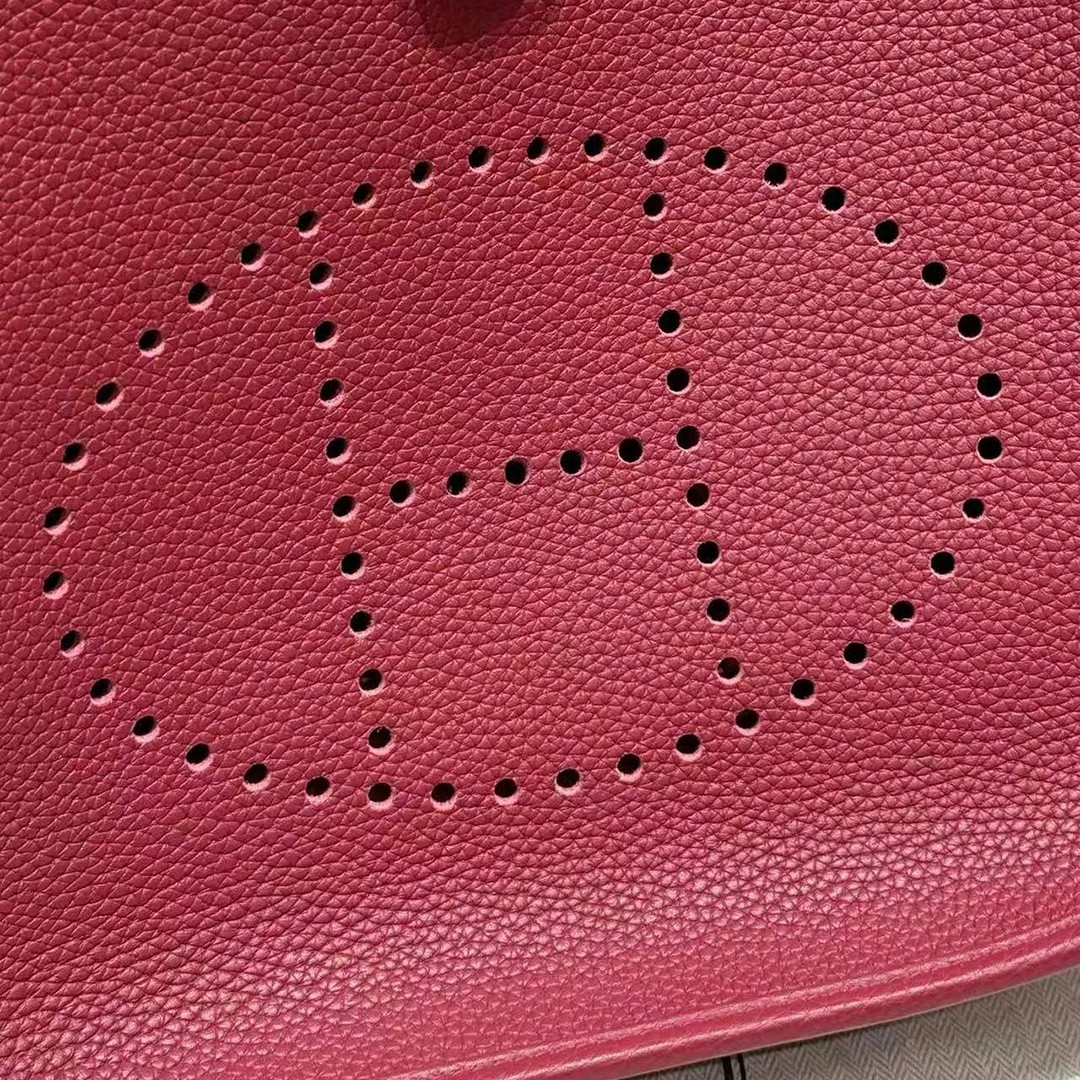 Hermes Evelyne 29 CM Bag Handmade In Taurillon Clemence Leather Silver Hardware B5 Ruby - Image 10