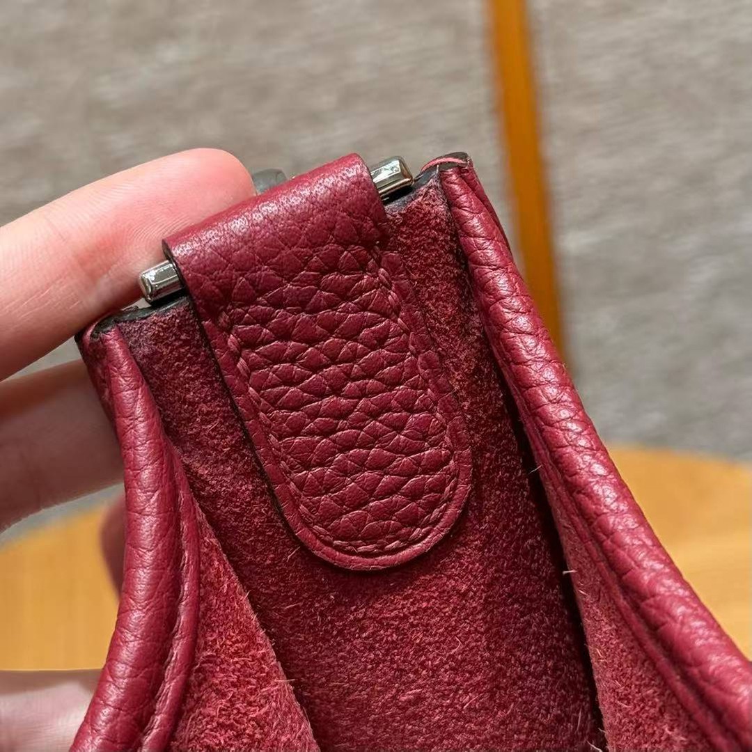 Hermes Evelyne 29 CM Bag Handmade In Taurillon Clemence Leather Silver Hardware B5 Ruby - Image 6