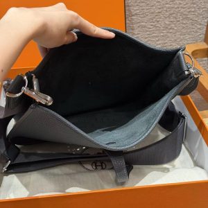 Hermes Evelyne 29 CM Bag Handmade In Taurillon Clemence Leather Silver Hardware H0 Girs Misty - Image 14
