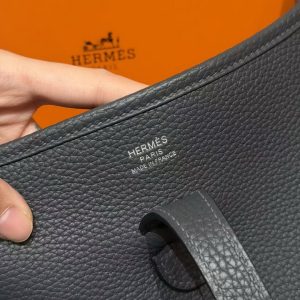 Hermes Evelyne 29 CM Bag Handmade In Taurillon Clemence Leather Silver Hardware H0 Girs Misty - Image 13