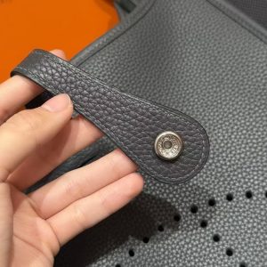 Hermes Evelyne 29 CM Bag Handmade In Taurillon Clemence Leather Silver Hardware H0 Girs Misty - Image 6
