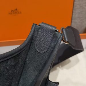 Hermes Evelyne 29 CM Bag Handmade In Taurillon Clemence Leather Silver Hardware H0 Girs Misty - Image 4