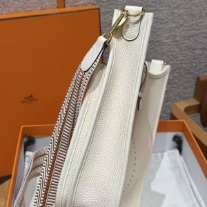 Hermes Evelyne 29 CM Bag Handmade In Taurillon Clemence Leather Gold Hardware I2 Nata - Image 14