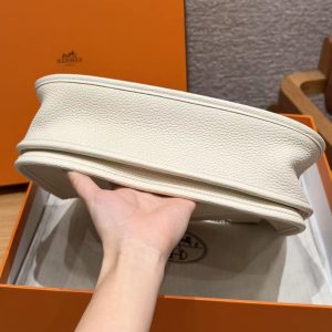 Hermes Evelyne 29 CM Bag Handmade In Taurillon Clemence Leather Gold Hardware I2 Nata - Image 12