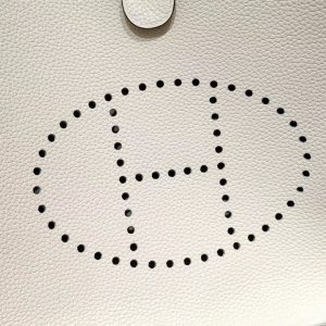 Hermes Evelyne 29 CM Bag Handmade In Taurillon Clemence Leather Gold Hardware I2 Nata - Image 8