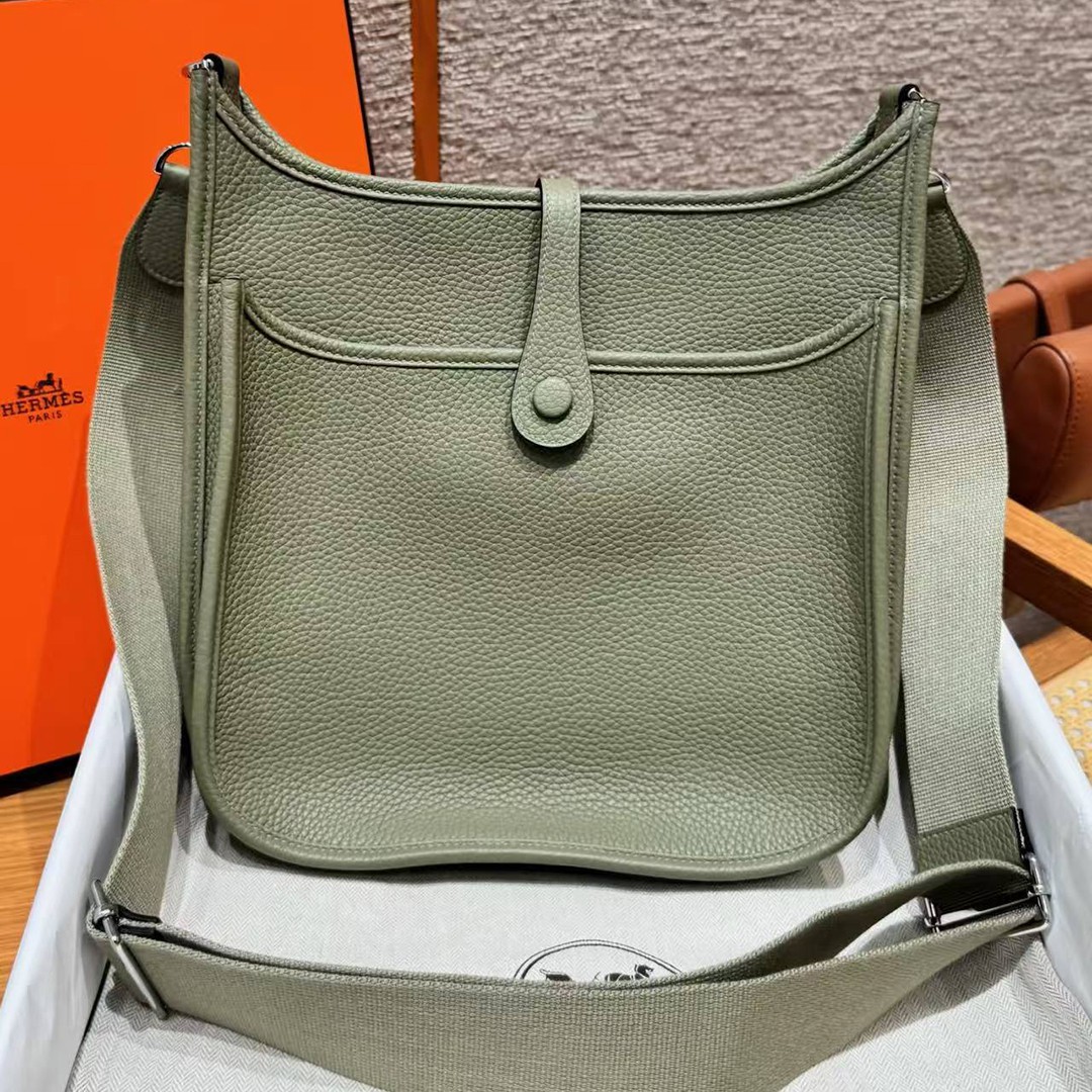 Hermes Evelyne 29 CM Bag Handmade In Taurillon Clemence Leather Silver Hardware Q1 Sauge - Image 2