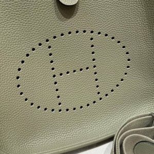 Hermes Evelyne 29 CM Bag Handmade In Taurillon Clemence Leather Silver Hardware Q1 Sauge - Image 12