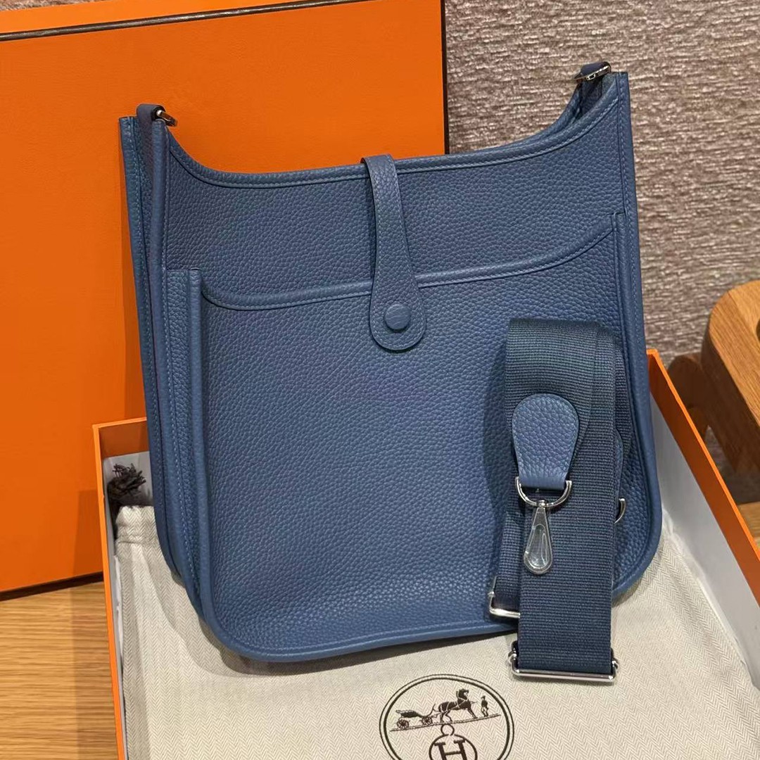 Hermes Evelyne 29 CM Bag Handmade In Taurillon Clemence Leather Silver Hardware R2 Blue Agate - Image 2
