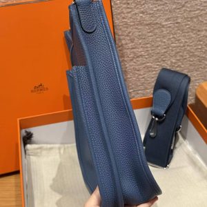 Hermes Evelyne 29 CM Bag Handmade In Taurillon Clemence Leather Silver Hardware R2 Blue Agate - Image 16