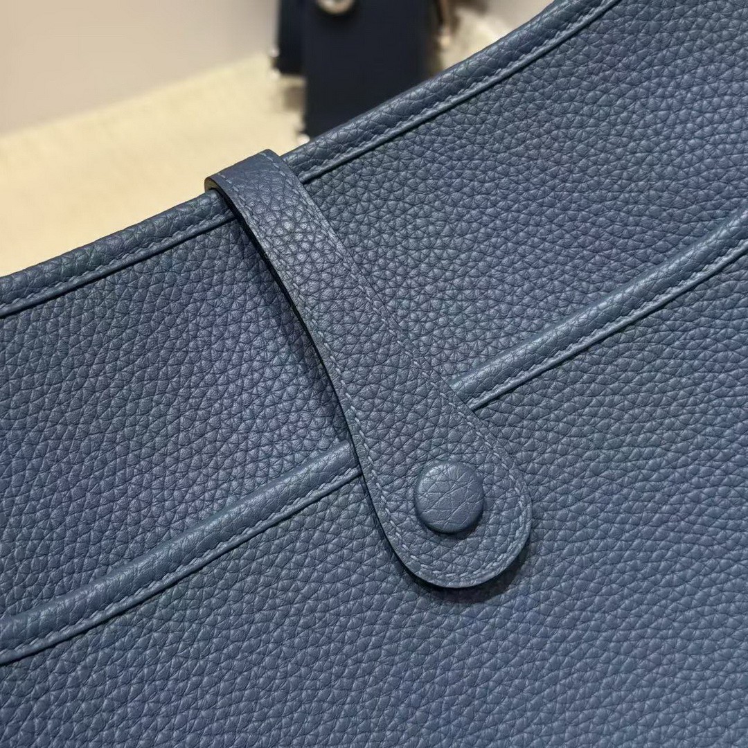 Hermes Evelyne 29 CM Bag Handmade In Taurillon Clemence Leather Silver Hardware R2 Blue Agate - Image 8