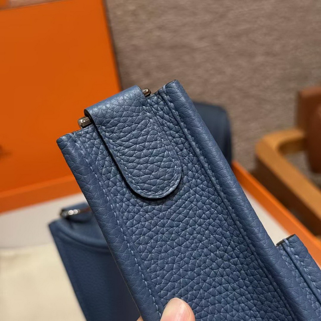 Hermes Evelyne 29 CM Bag Handmade In Taurillon Clemence Leather Silver Hardware R2 Blue Agate - Image 6