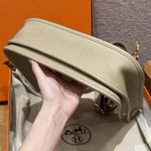 Hermes Evelyne 29 CM Bag Handmade In Taurillon Clemence Leather Gold Hardware S2 Trench - Image 17