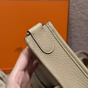 Hermes Evelyne 29 CM Bag Handmade In Taurillon Clemence Leather Gold Hardware S2 Trench - Image 10