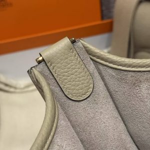 Hermes Evelyne 29 CM Bag Handmade In Taurillon Clemence Leather Gold Hardware S2 Trench - Image 6
