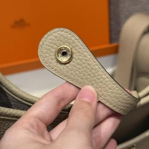 Hermes Evelyne 29 CM Bag Handmade In Taurillon Clemence Leather Gold Hardware S2 Trench - Image 5