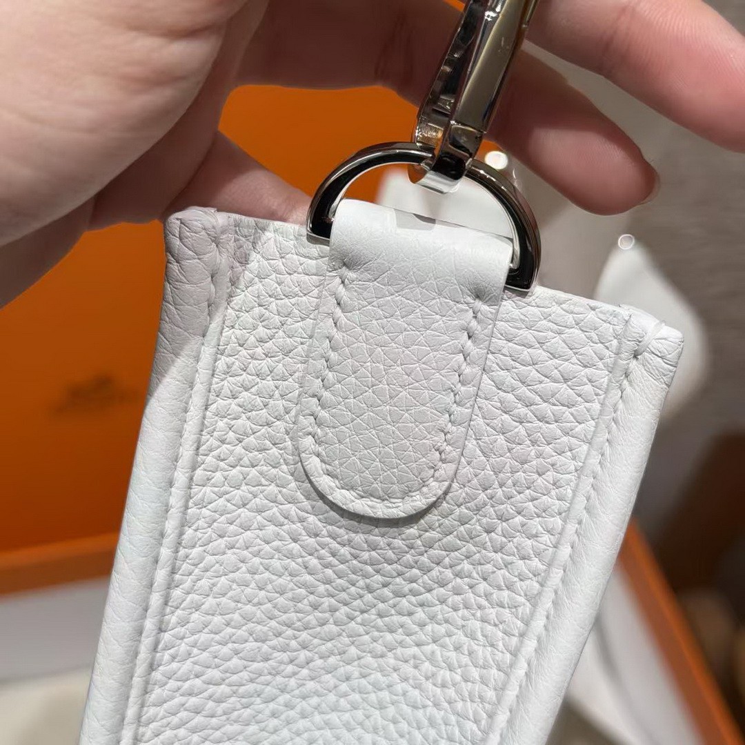 Hermes Evelyne 33 CM Bag Handmade In Taurillon Clemence Leather Silver Hardware 01 Blanc - Image 12