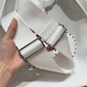 Hermes Evelyne 33 CM Bag Handmade In Taurillon Clemence Leather Silver Hardware 01 Blanc - Image 3