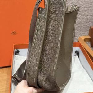 Hermes Evelyne 33 CM Bag Handmade In Taurillon Clemence Leather Silver Hardware 18 Etoupe - Image 13