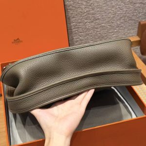 Hermes Evelyne 33 CM Bag Handmade In Taurillon Clemence Leather Silver Hardware 18 Etoupe - Image 12