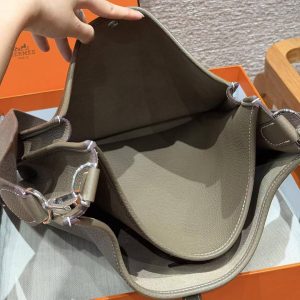 Hermes Evelyne 33 CM Bag Handmade In Taurillon Clemence Leather Silver Hardware 18 Etoupe - Image 11