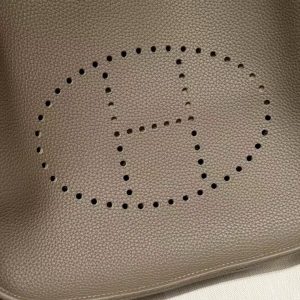 Hermes Evelyne 33 CM Bag Handmade In Taurillon Clemence Leather Silver Hardware 18 Etoupe - Image 8