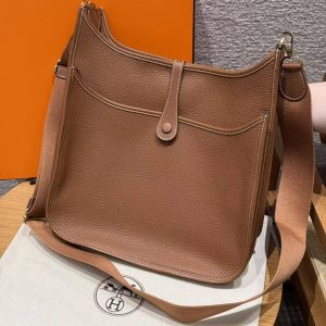 Hermes Evelyne 33 CM Bag Handmade In Taurillon Clemence Leather Gold Hardware 37 Gold - Image 2