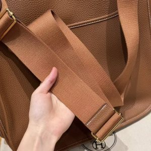 Hermes Evelyne 33 CM Bag Handmade In Taurillon Clemence Leather Gold Hardware 37 Gold - Image 6