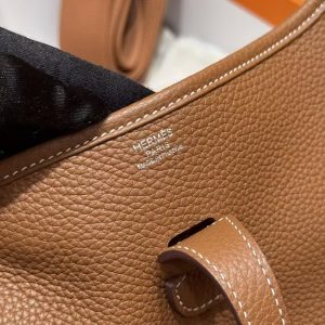 Hermes Evelyne 33 CM Bag Handmade In Taurillon Clemence Leather Sliver Hardware 37 Gold - Image 9