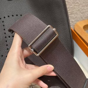 Hermes Evelyne 33 CM Bag Handmade In Taurillon Clemence Leather Sliver Hardware 46 Ebene - Image 4