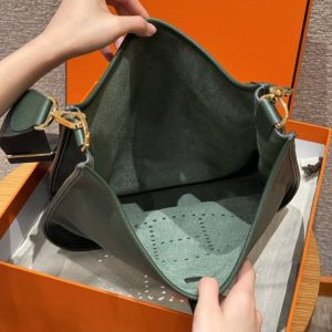 Hermes Evelyne 33 CM Bag Handmade In Taurillon Clemence Leather Gold Hardware 65 Vert Moyen - Image 12